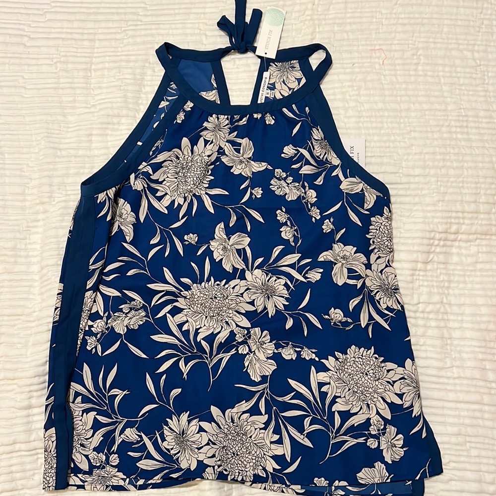 Sleeveless blouse